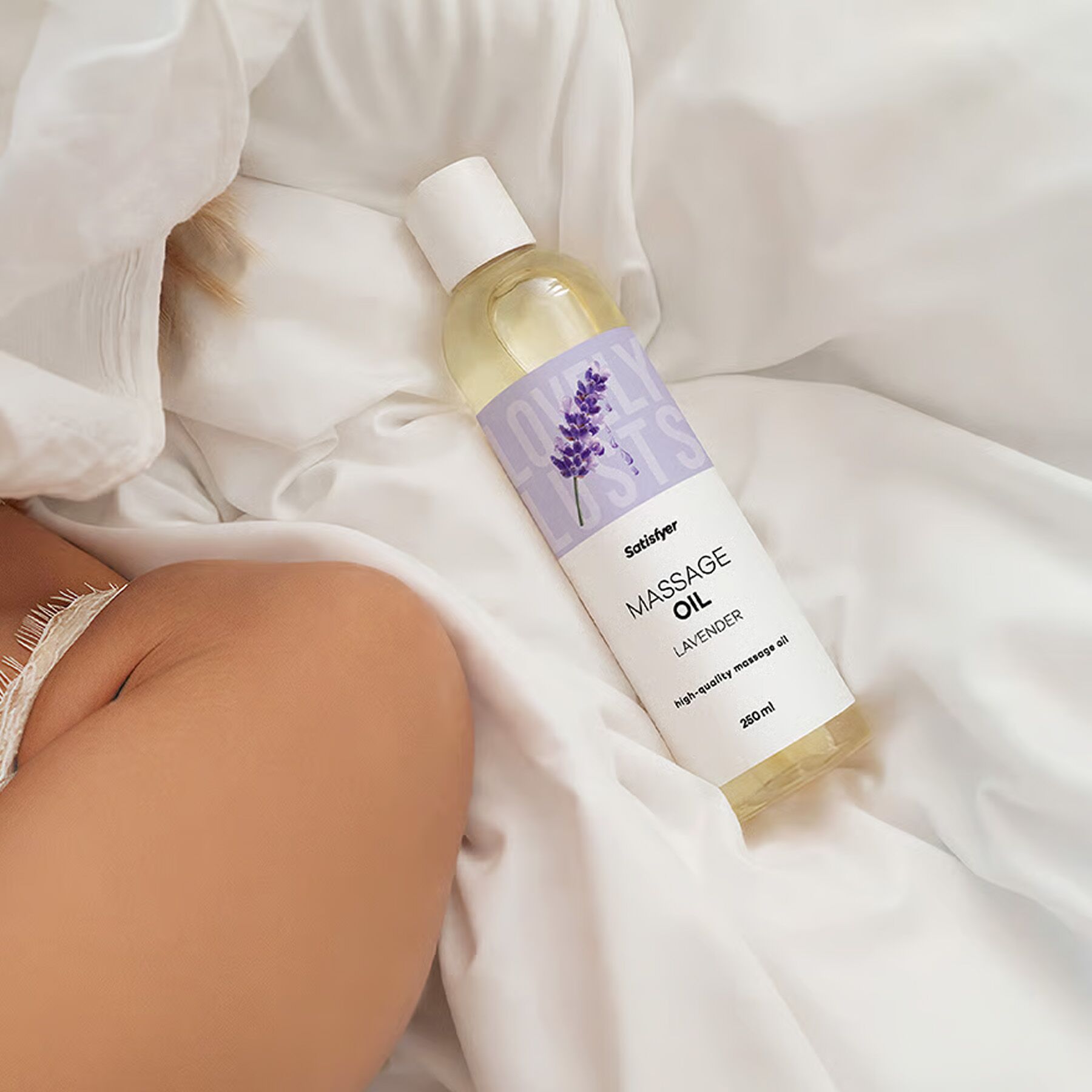 Масажна олія Satisfyer Massage Oil Lavender - превʼю 7